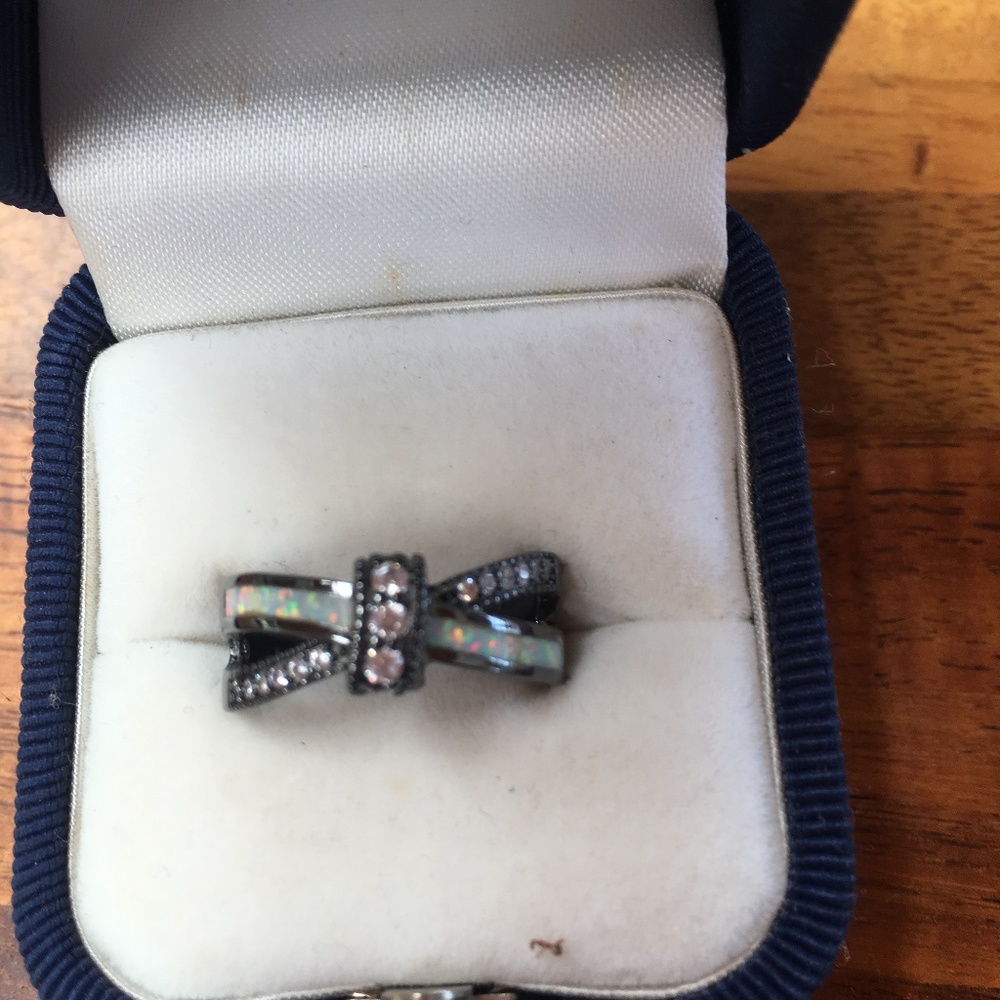 Beautiful Titanium ring with Opal and CZ